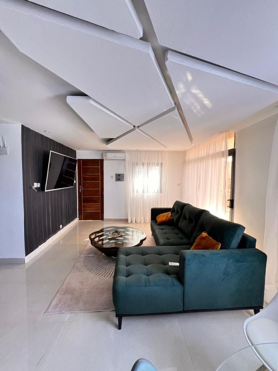 Appartement Moysha Mourtala H6 *